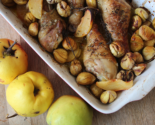 Frango assado com marmelos e castanhas