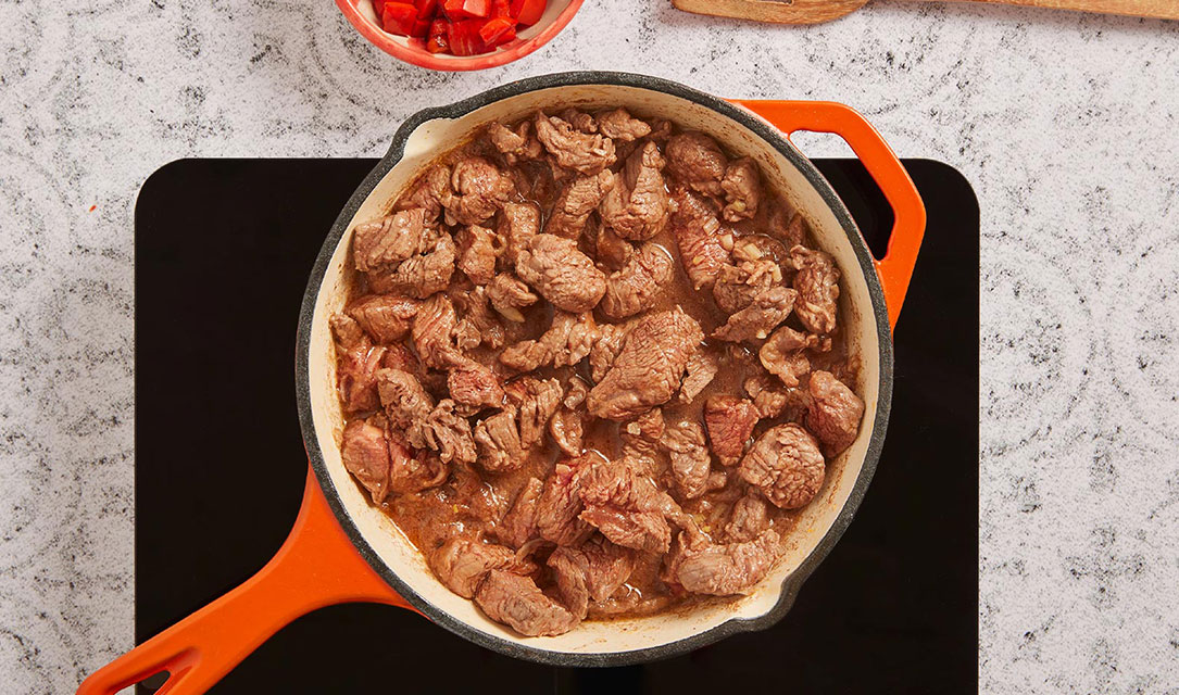 Carne de novilho em cubos a cozer