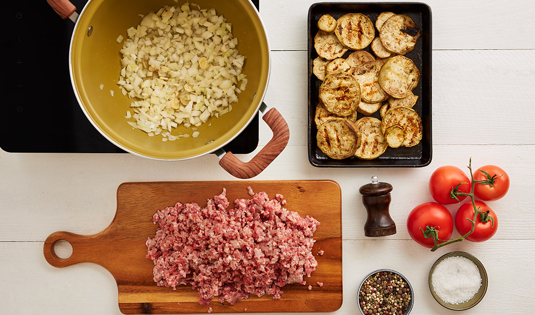 Passo da receita de gratinado de cabrito