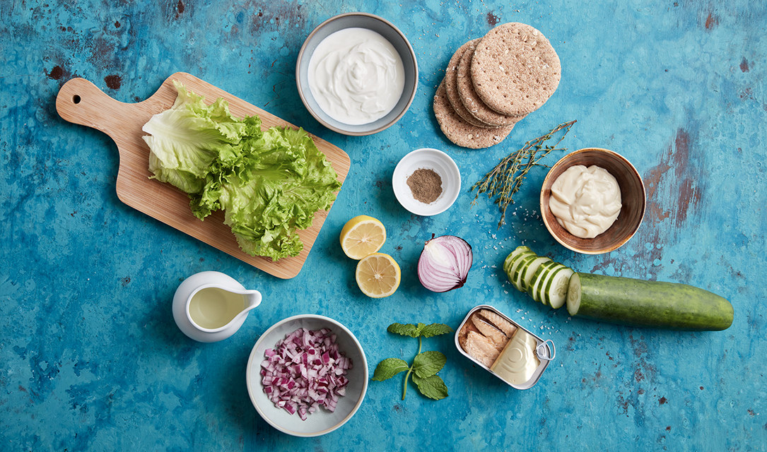 Pita com Hambúrger de Cavala e molho de iogurte