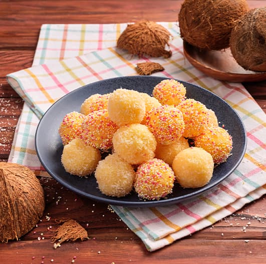 Receita de Beijinhos de Coco