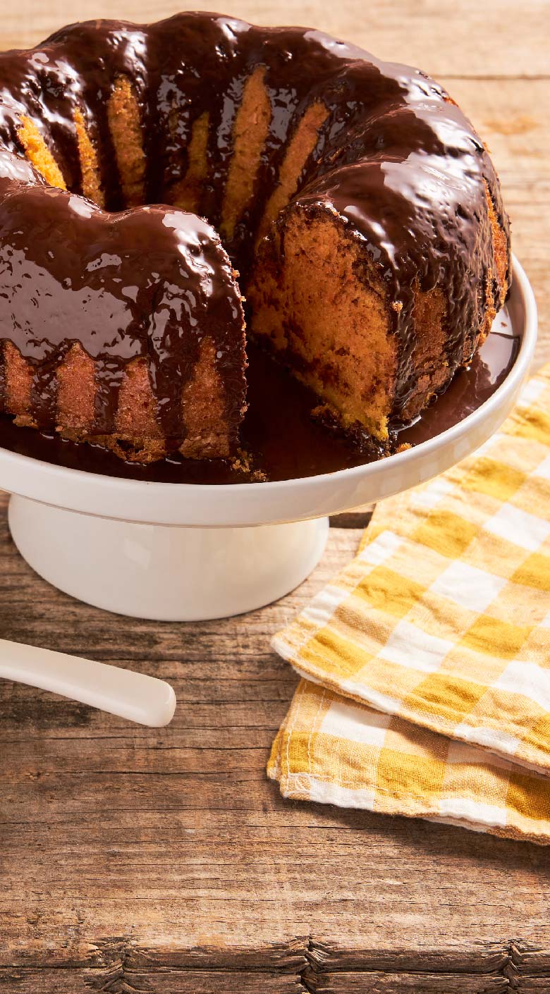 Bolo de Cenoura com cobertura de Chocolate