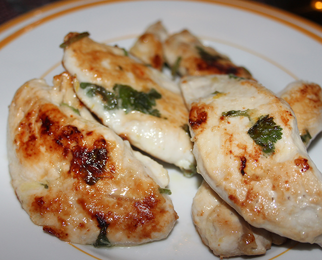 Bifinhos de frango com marinada de iogurte e ervas aromáticas