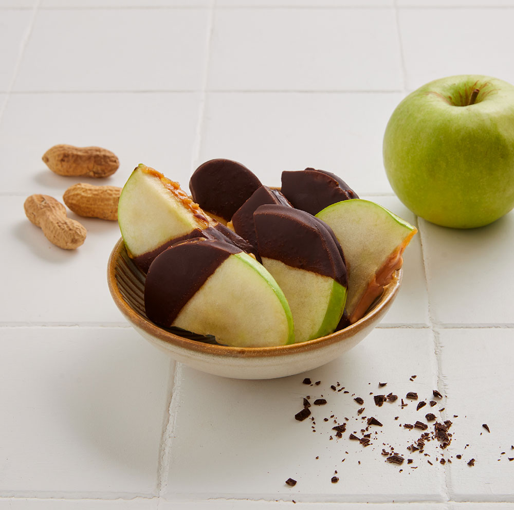 Maçã com Manteiga de Amendoim e Chocolate