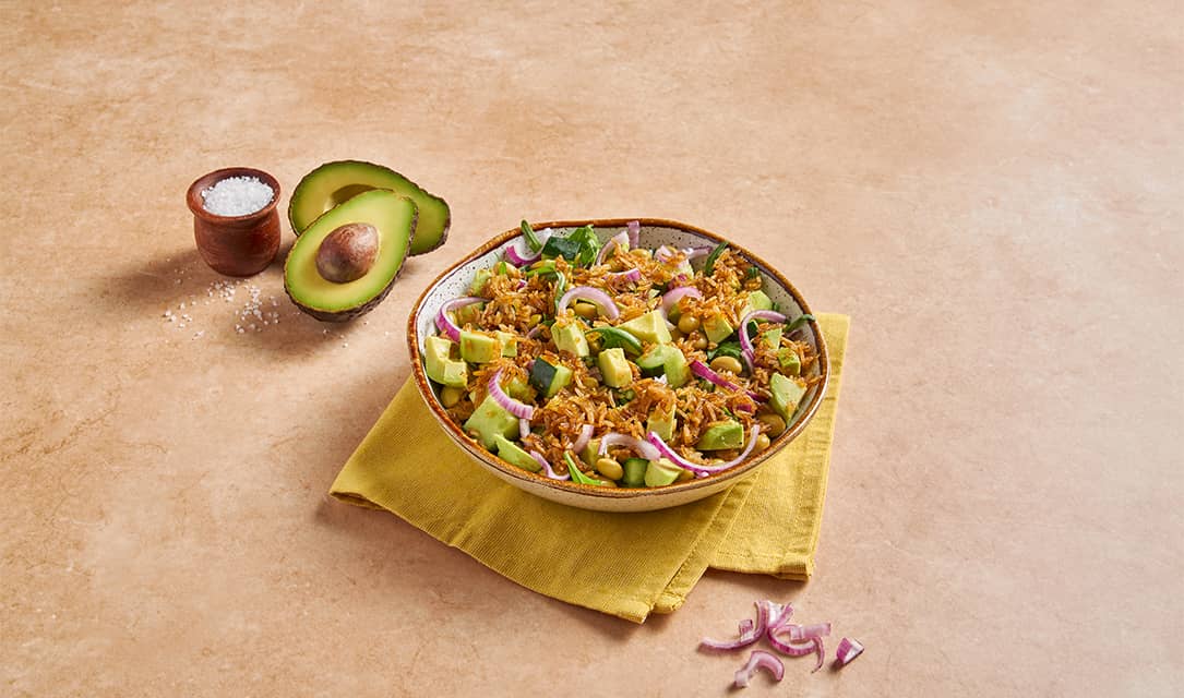 salada de arroz com abacate e edamame