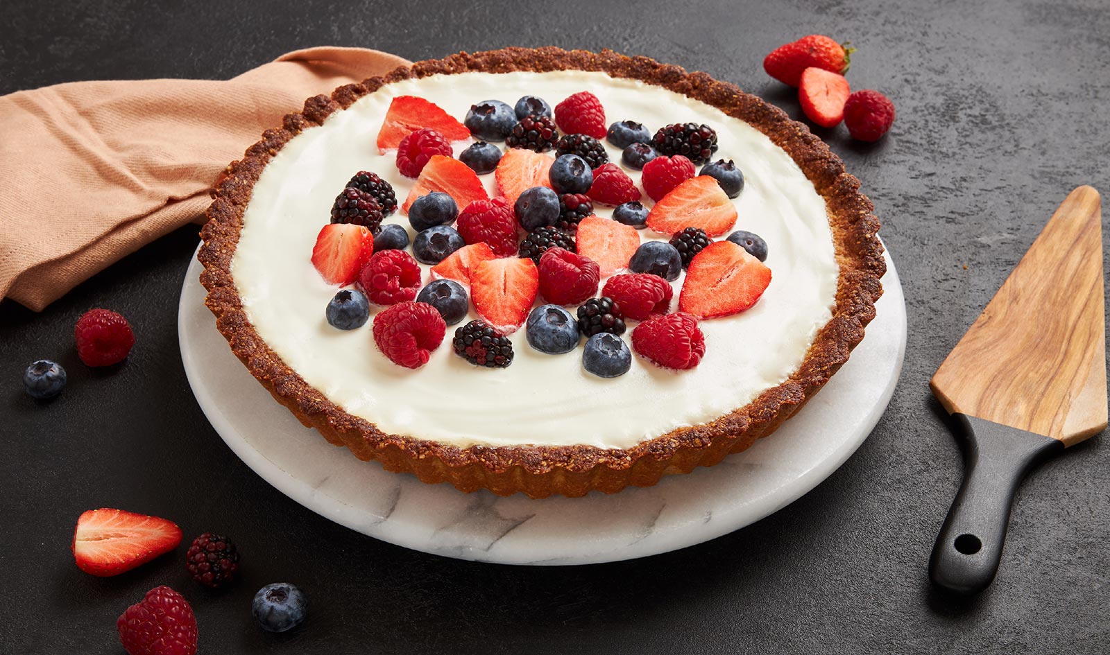 TARTE DE AVEIA COM IOGURTE E FRUTOS VERMELHOS