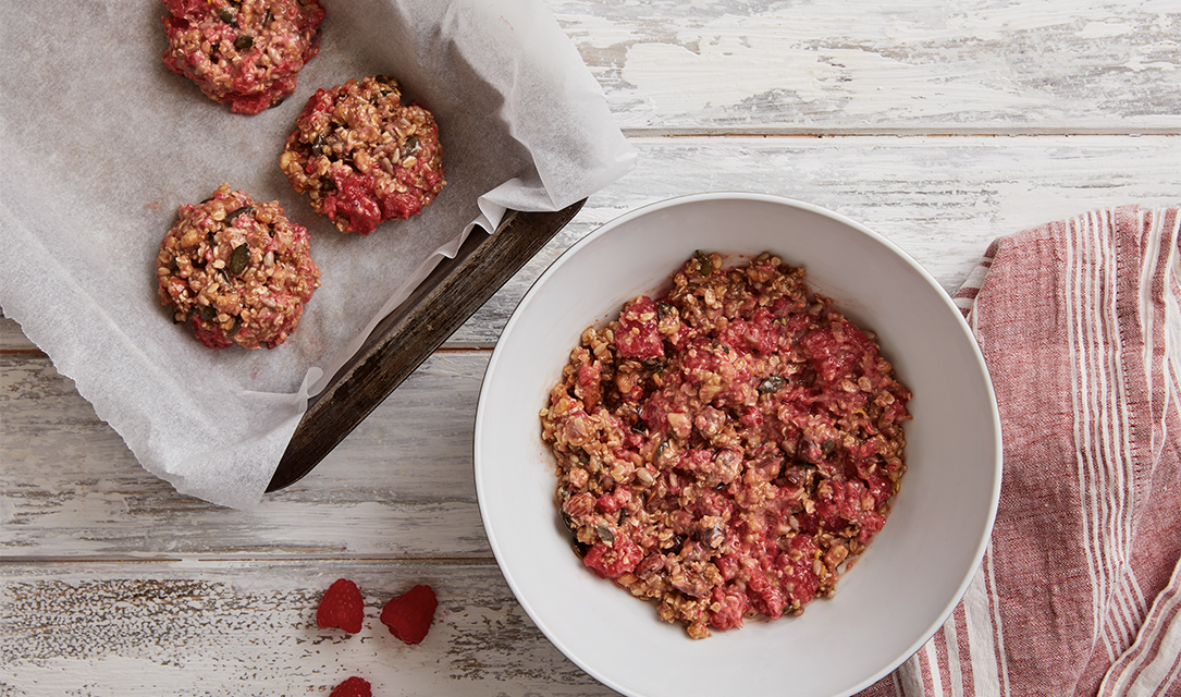 Bolachas de muesli com framboesas