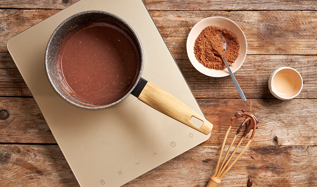 Cobertura de chocolate para bolo arco-íris