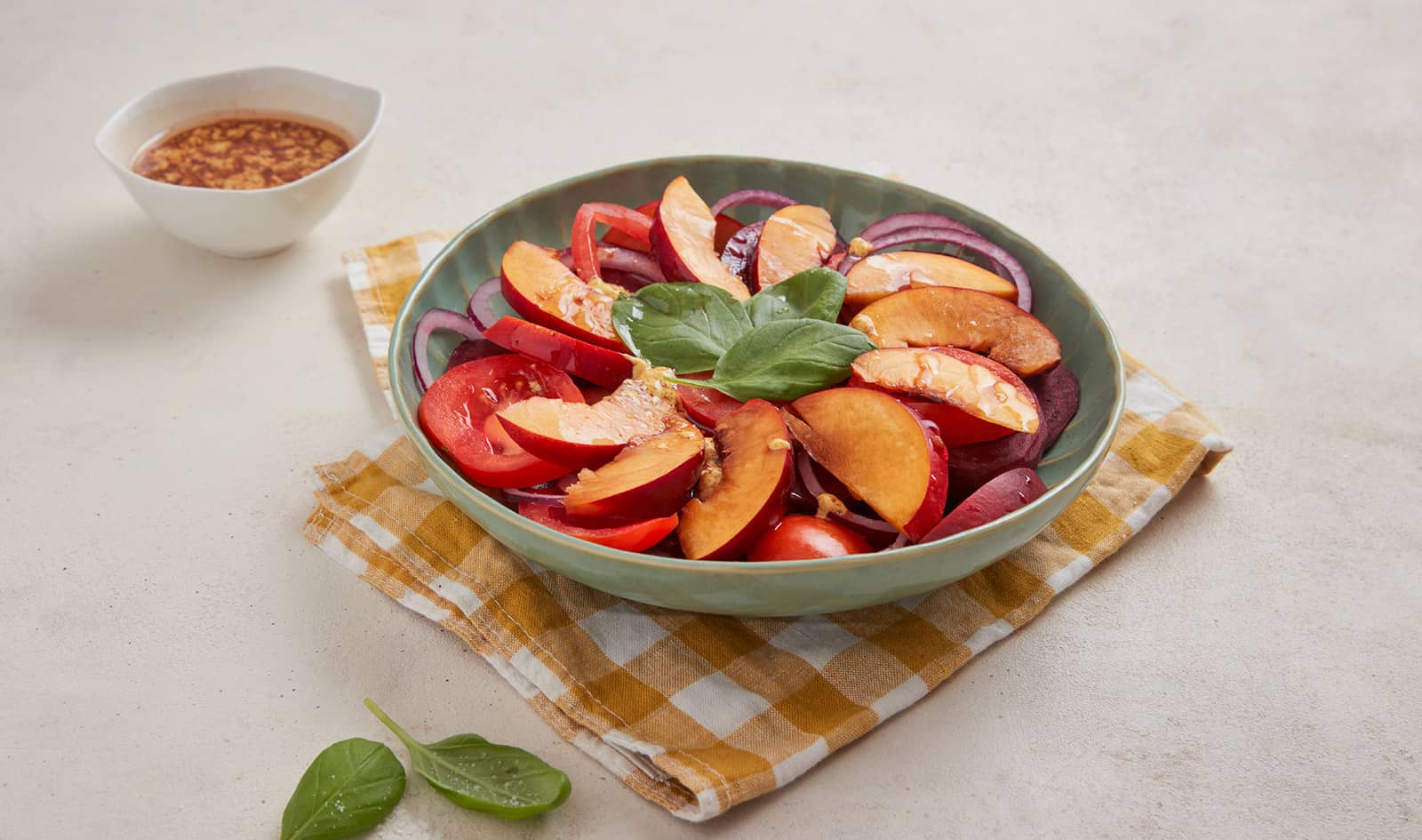 Salada de Beterraba, Tomate e Nectarina