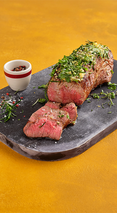 Rosbife no forno com molho de ervas e limão
