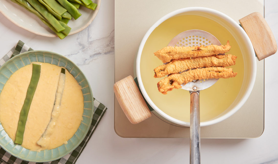 Peixinhos da horta a fritar em óleo Fula