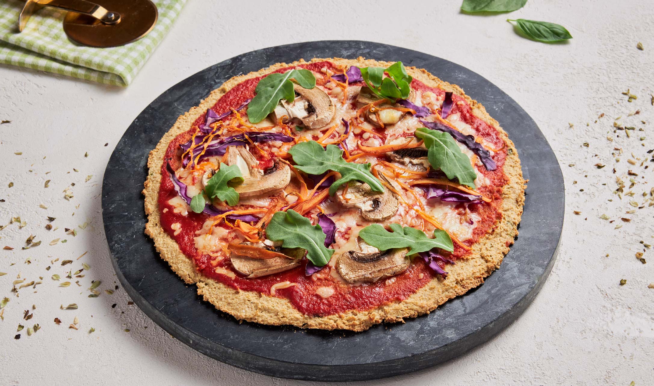 Pizza com base de couve-flor