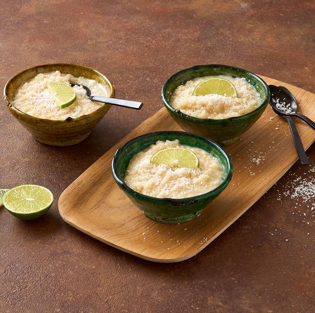 Aletria com leite, especiarias e citrinos