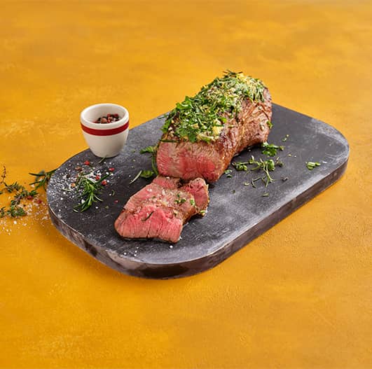 Rosbife no forno com molho de ervas e limão