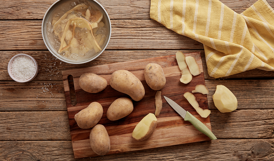 Lascas de batata com maionese de alho