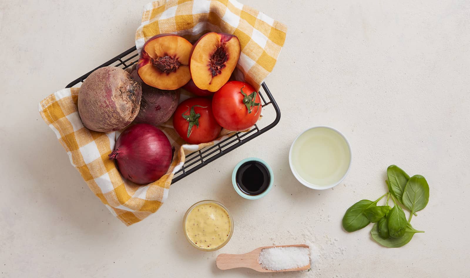 Ingredientes para salada de Beterraba, Tomate e Nectarina