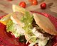 Pita com Hambúrger de Cavala e molho de iogurte