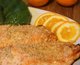 Salmão com laranja e sésamo