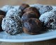 Brigadeiros de amêndoa e cacau